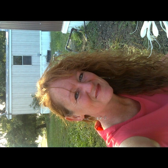 Meet your Posher, Carol - Picture 5 of 7